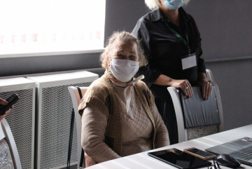 "`Array.title|replace:\