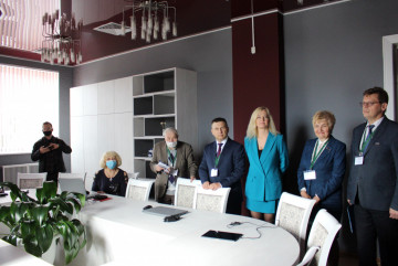 "`Array.title|replace:\