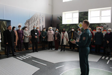 "`Array.title|replace:\