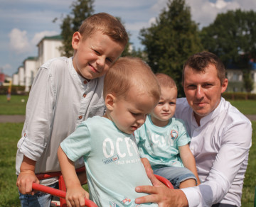 "`Array.title|replace:\