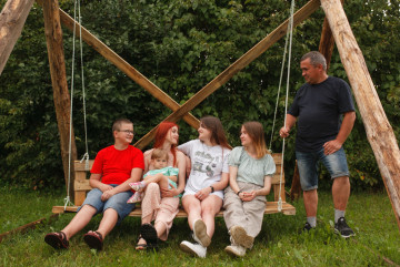 "`Array.title|replace:\