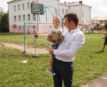 "`Array.title|replace:\