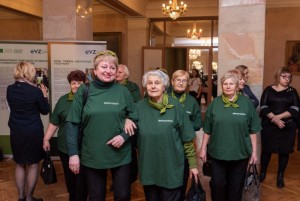 "`Array.title|replace:\