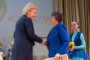 "`Array.title|replace:\